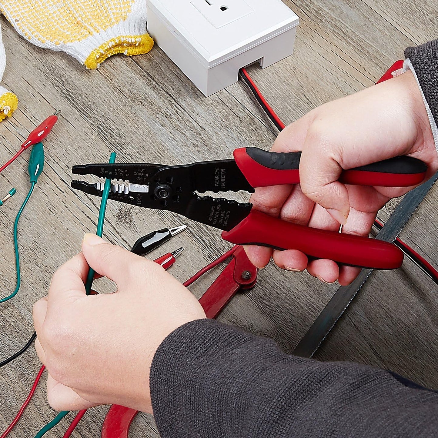 WGGE WG-015 Professional 8-inch Wire Stripper/wire crimping tool, Wire Cutter, Wire Crimper, Cable Stripper, Wiring Tools and Multi-Function Hand Tool