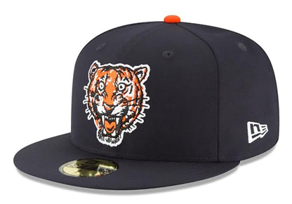 New Era Mens New York Yankees MLB Authentic Collection 59FIFTY Cap, Adult, Scarlet