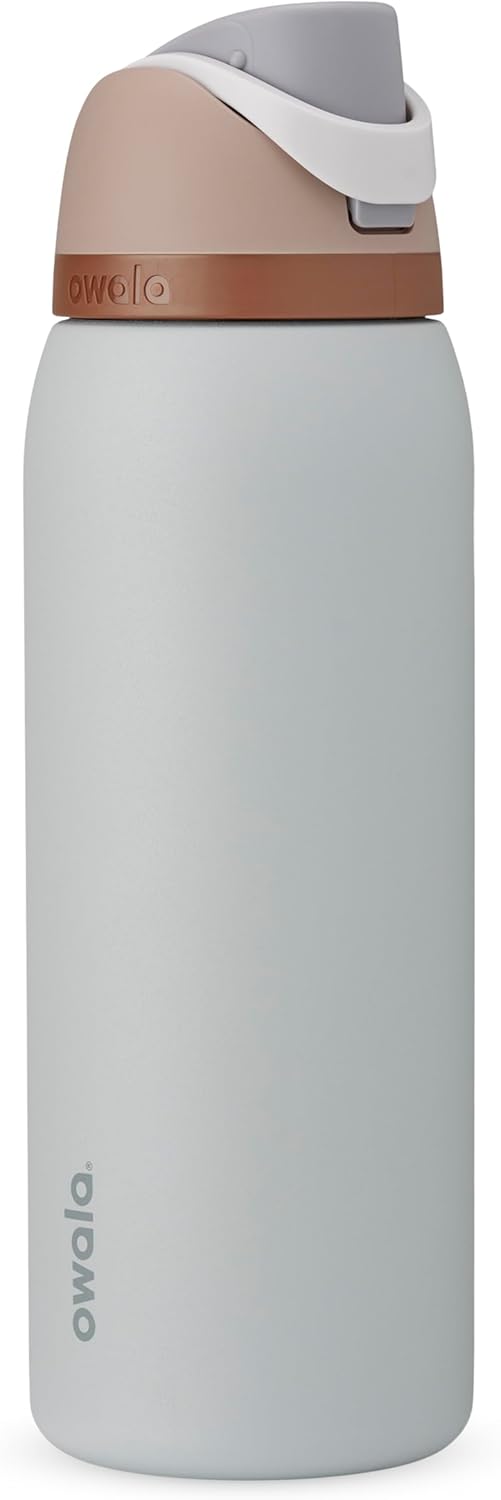 Owala FreeSip Insulated Stainless Steel Water Bottle with Straw, BPA-Free Sports Water Bottle, Great for Travel, 24 Oz, Denim
