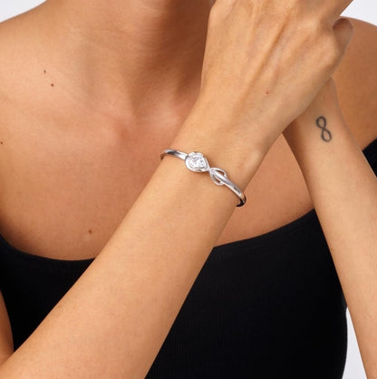 Infinity Bracelets for Women Two-tone 18K Gold Plated Adjustable Minimalist Bangle Jewelry Gifts for Mom Perfect for Anniversary Mother's Day Christmas Valentine's Day