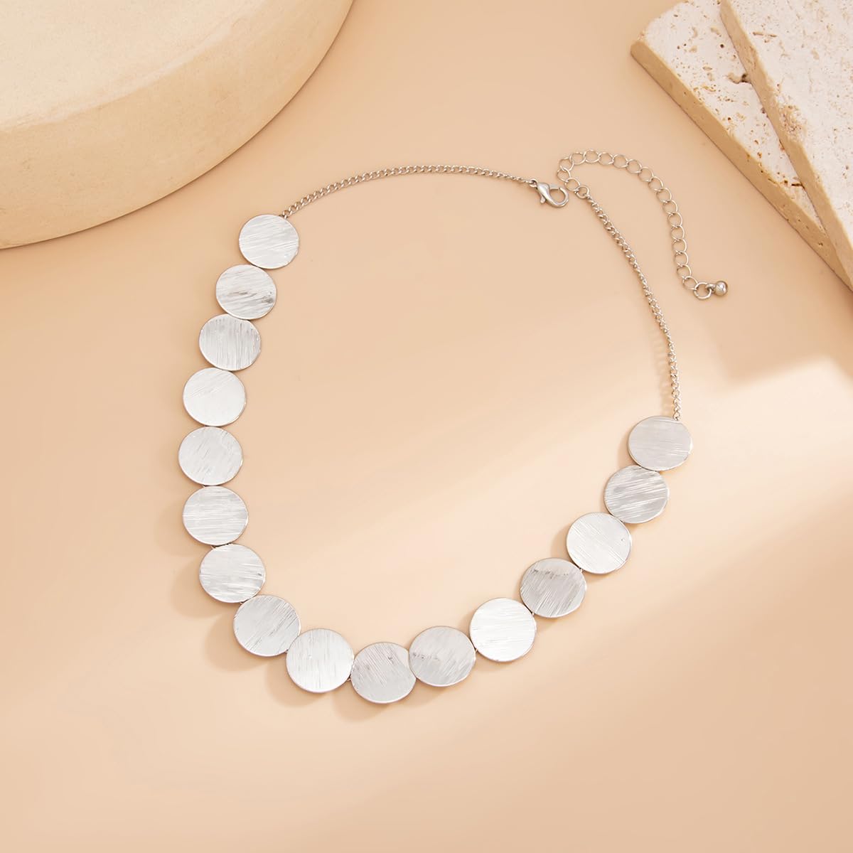 Gold Choker Necklace for Women Chunky Gold Disc Chains Necklace Bold Statement Geometric Round Disc Choker Necklaces Charm Prom Jewelry Accessories
