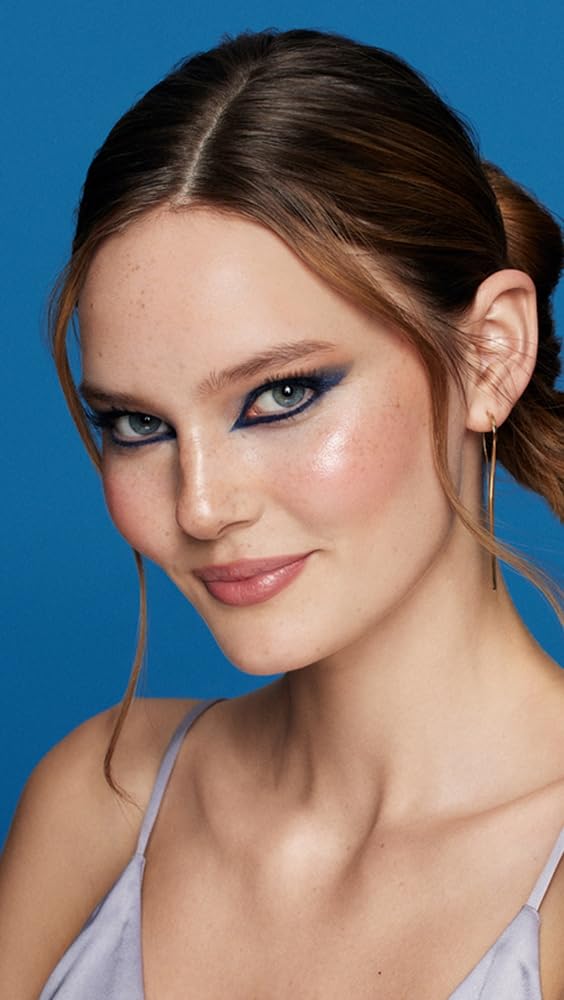 stila Waterproof Liquid Eye Liner, Stay All Day Makeup with Fine Brush Tip Lasting Satin Finish, Smudge-Proof & Transfer-Resistant