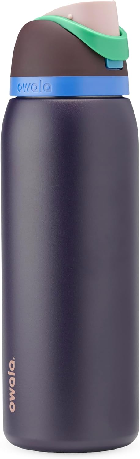 Owala FreeSip Insulated Stainless Steel Water Bottle with Straw, BPA-Free Sports Water Bottle, Great for Travel, 24 Oz, Denim