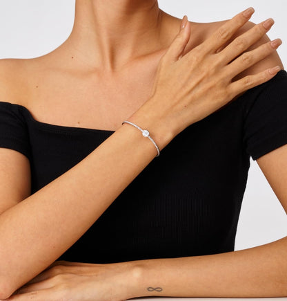 Infinity Bracelets for Women Two-tone 18K Gold Plated Adjustable Minimalist Bangle Jewelry Gifts for Mom Perfect for Anniversary Mother's Day Christmas Valentine's Day