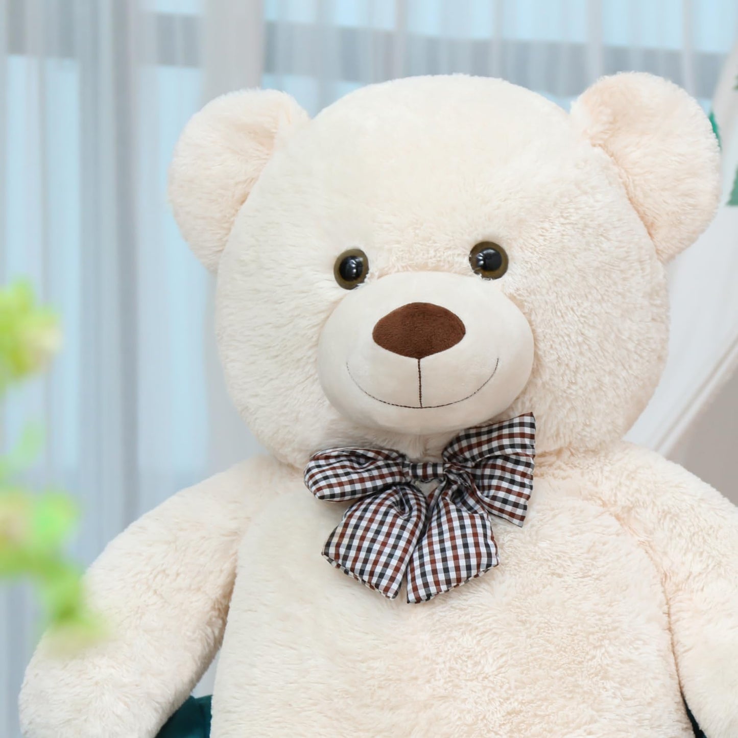 Toys Studio 47 Inch Big Teddy Bear Giant Stuffed Animal for Girls, 4 Feet Large Teddy Bear Baby Shower Party Decorations Kids Women Girlfriend Christmas Valentines Gifts, Light Brown