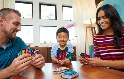 Mattel Games UNO Card Game for Kid, Adult & Family Nights & Parties, Travel & Vacations, Color Blind Accessible & Customizable Deck (Amazon Exclusive)