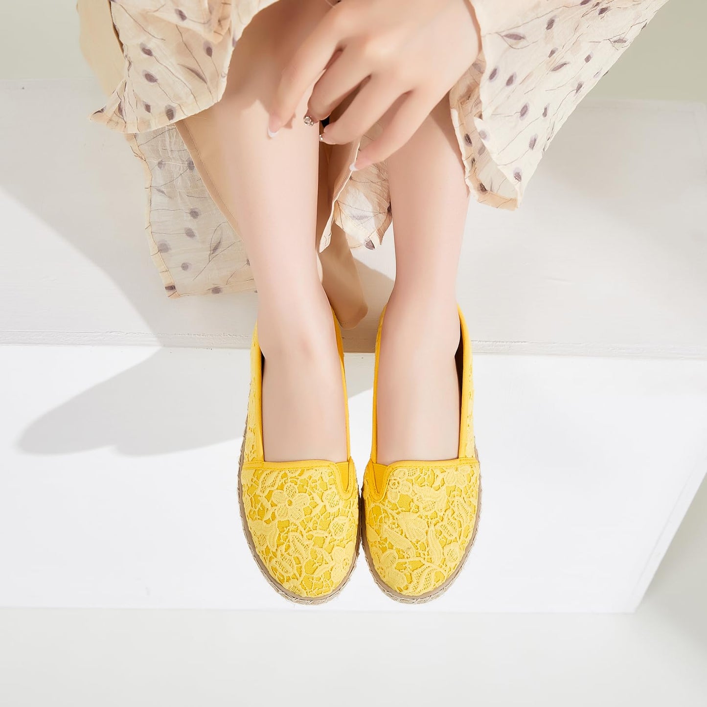 BABUDOG Women's Flats with Flower Embroideried,White Lace Ballet Flats,Comfortable Dress Flats