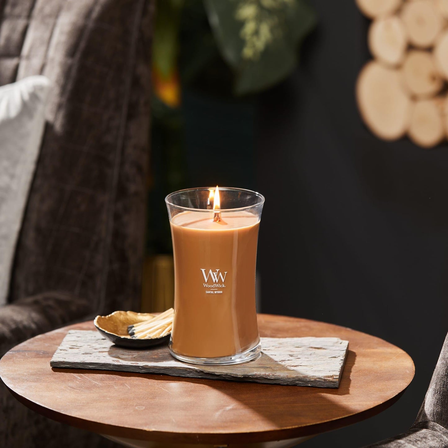 WoodWick Large Hourglass Fireside Candle, Premium Soy Blend Wax, Crackles as it burns, Perfect for Gifting, 21oz