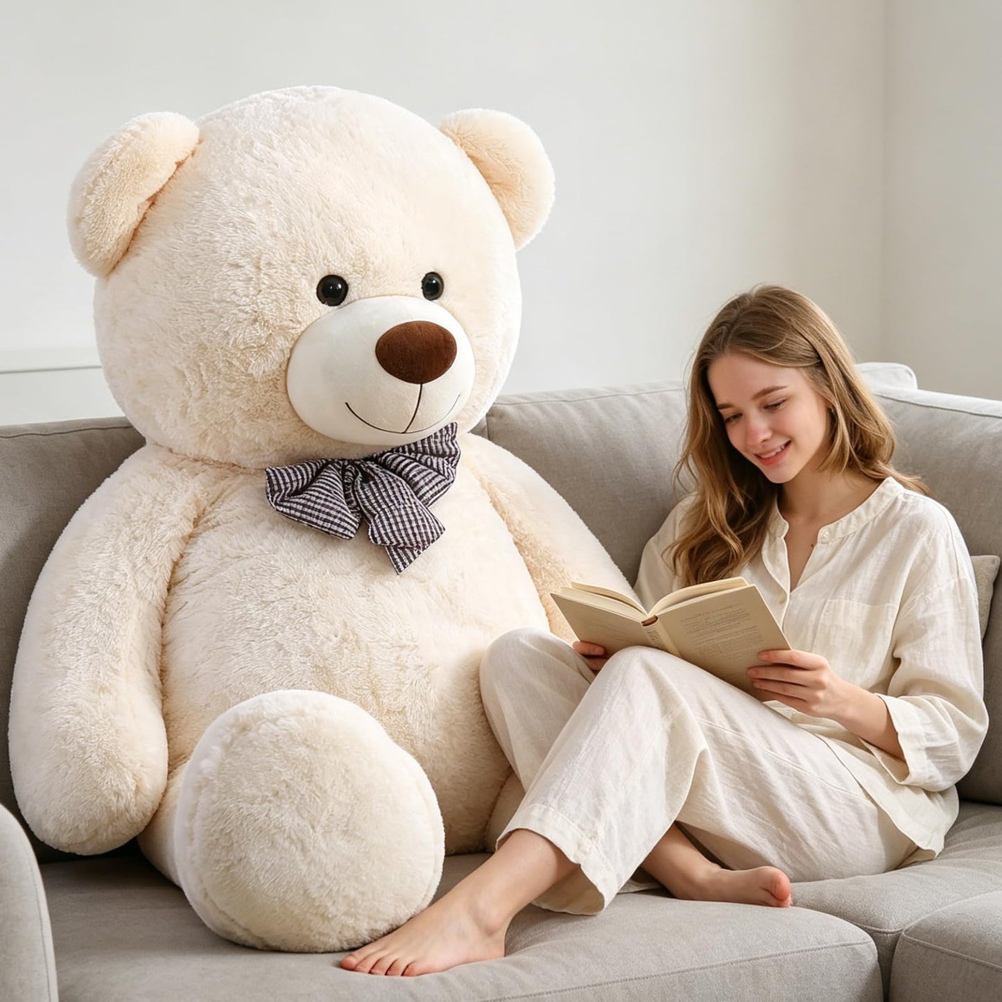 Toys Studio 47 Inch Big Teddy Bear Giant Stuffed Animal for Girls, 4 Feet Large Teddy Bear Baby Shower Party Decorations Kids Women Girlfriend Christmas Valentines Gifts, Light Brown