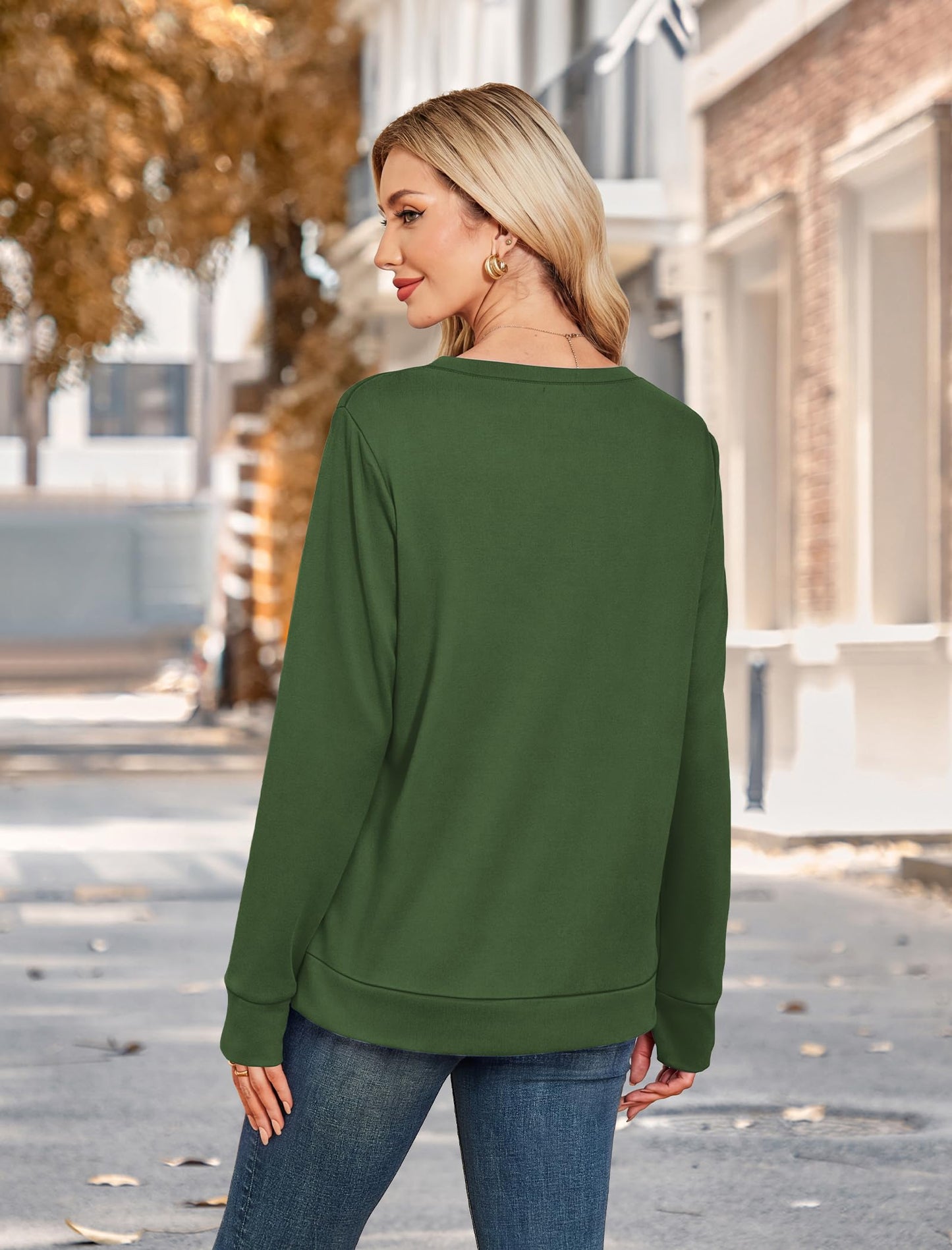 WIHOLL Womens Crewneck Sweatshirt Thumb Hole Long Sleeve Casual Fall Tops | Erly Fall Fashion, School Teacher Outfits, Long Sleeve Shirts, Winter Clothes, Pullover, Lightweight, Trendy