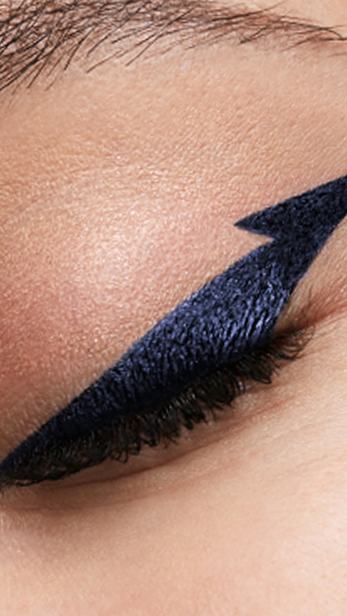 stila Waterproof Liquid Eye Liner, Stay All Day Makeup with Fine Brush Tip Lasting Satin Finish, Smudge-Proof & Transfer-Resistant