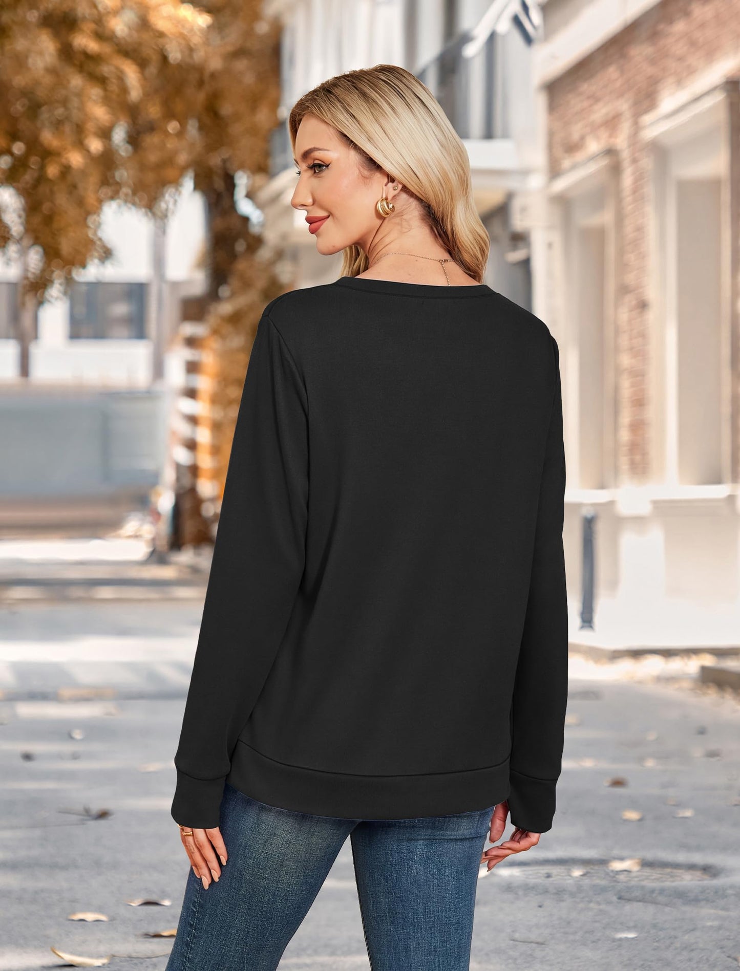 WIHOLL Womens Crewneck Sweatshirt Thumb Hole Long Sleeve Casual Fall Tops | Erly Fall Fashion, School Teacher Outfits, Long Sleeve Shirts, Winter Clothes, Pullover, Lightweight, Trendy