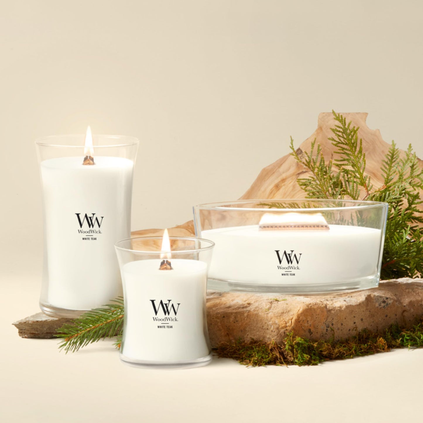 WoodWick Large Hourglass Fireside Candle, Premium Soy Blend Wax, Crackles as it burns, Perfect for Gifting, 21oz
