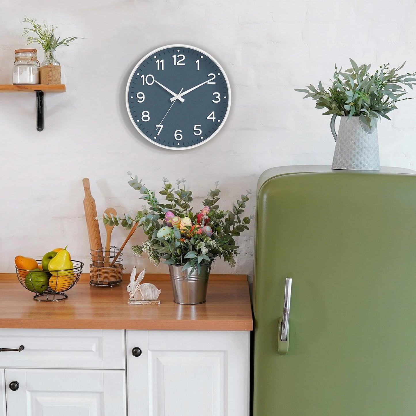 Roymnie Wall Clock Green, Silent Wall Clocks Battery Operated 8 Inch-Modern Non Ticking Analog Clock Decorative for Kitchen Office Bathroom Bedroom(Gold)
