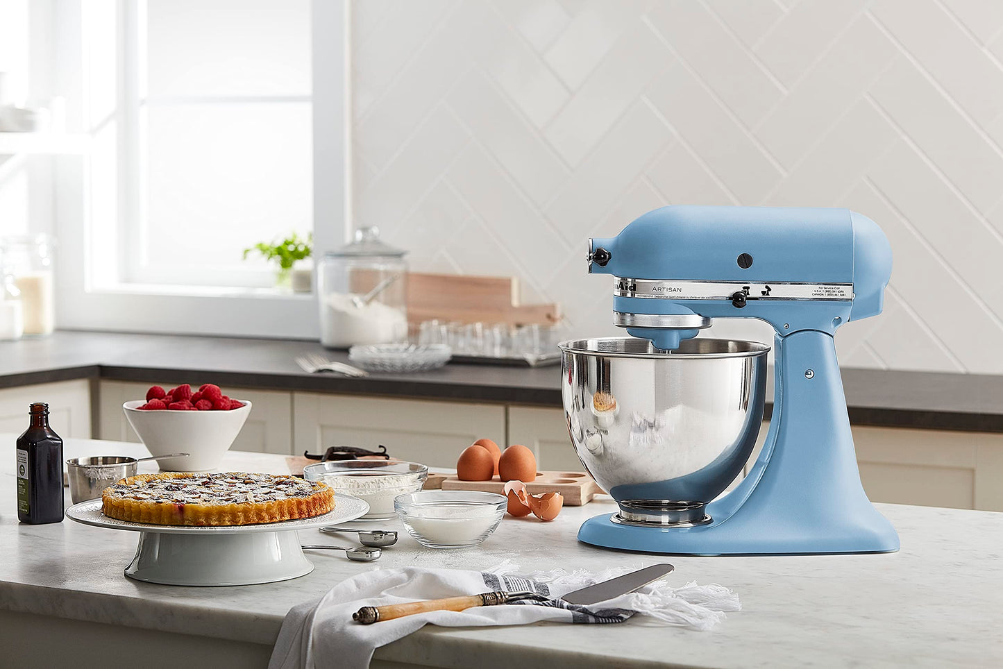 KitchenAid Artisan Series 5 Quart Tilt Head Stand Mixer with Pouring Shield KSM150PS, Almond Cream