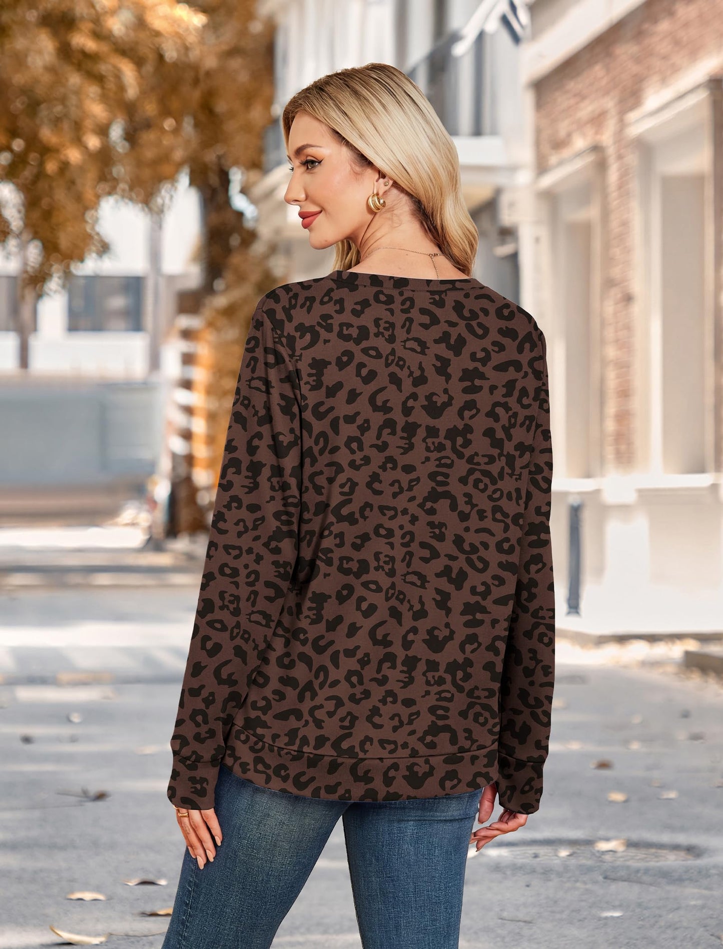 WIHOLL Womens Crewneck Sweatshirt Thumb Hole Long Sleeve Casual Fall Tops | Erly Fall Fashion, School Teacher Outfits, Long Sleeve Shirts, Winter Clothes, Pullover, Lightweight, Trendy
