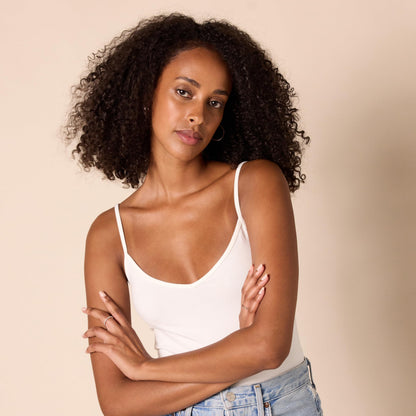 Amazon Essentials Women's Slim-Fit V-Neck Cami, Pack of 4
