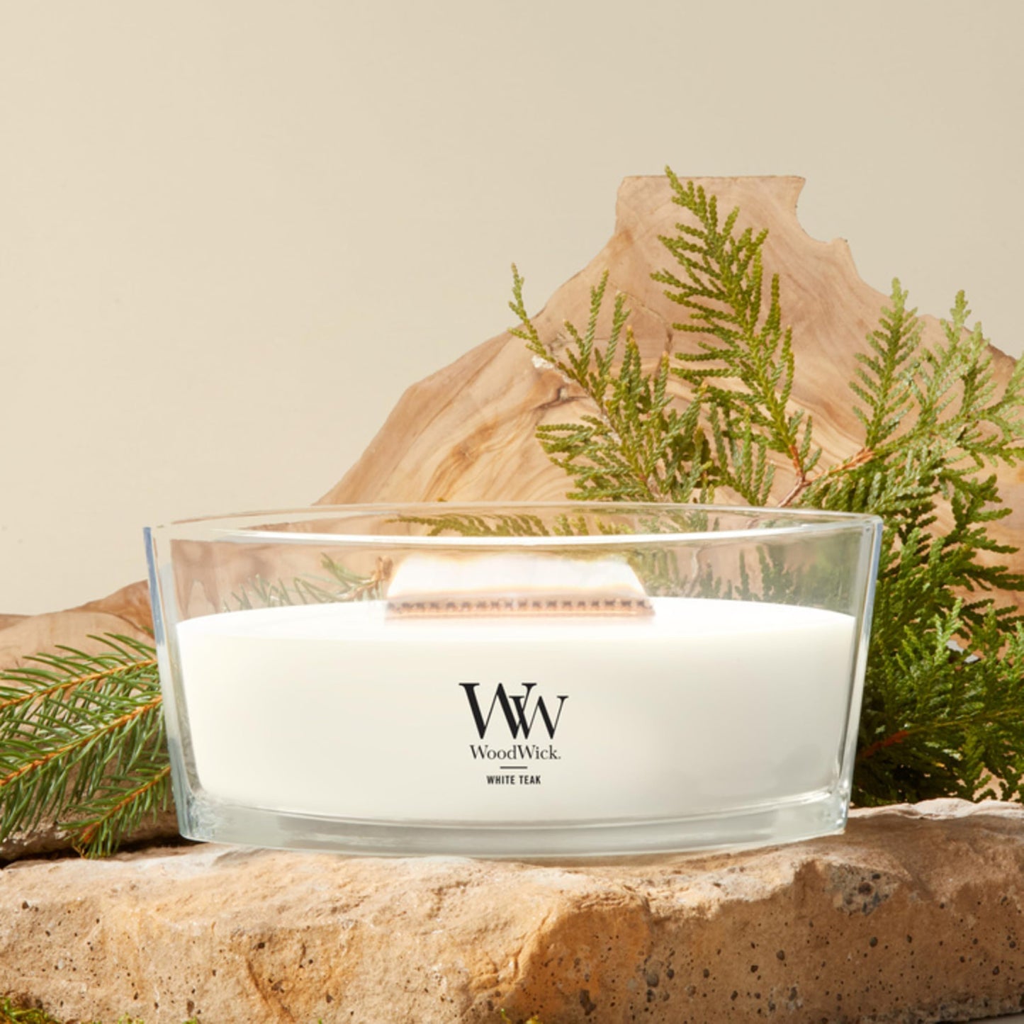 WoodWick Large Hourglass Fireside Candle, Premium Soy Blend Wax, Crackles as it burns, Perfect for Gifting, 21oz