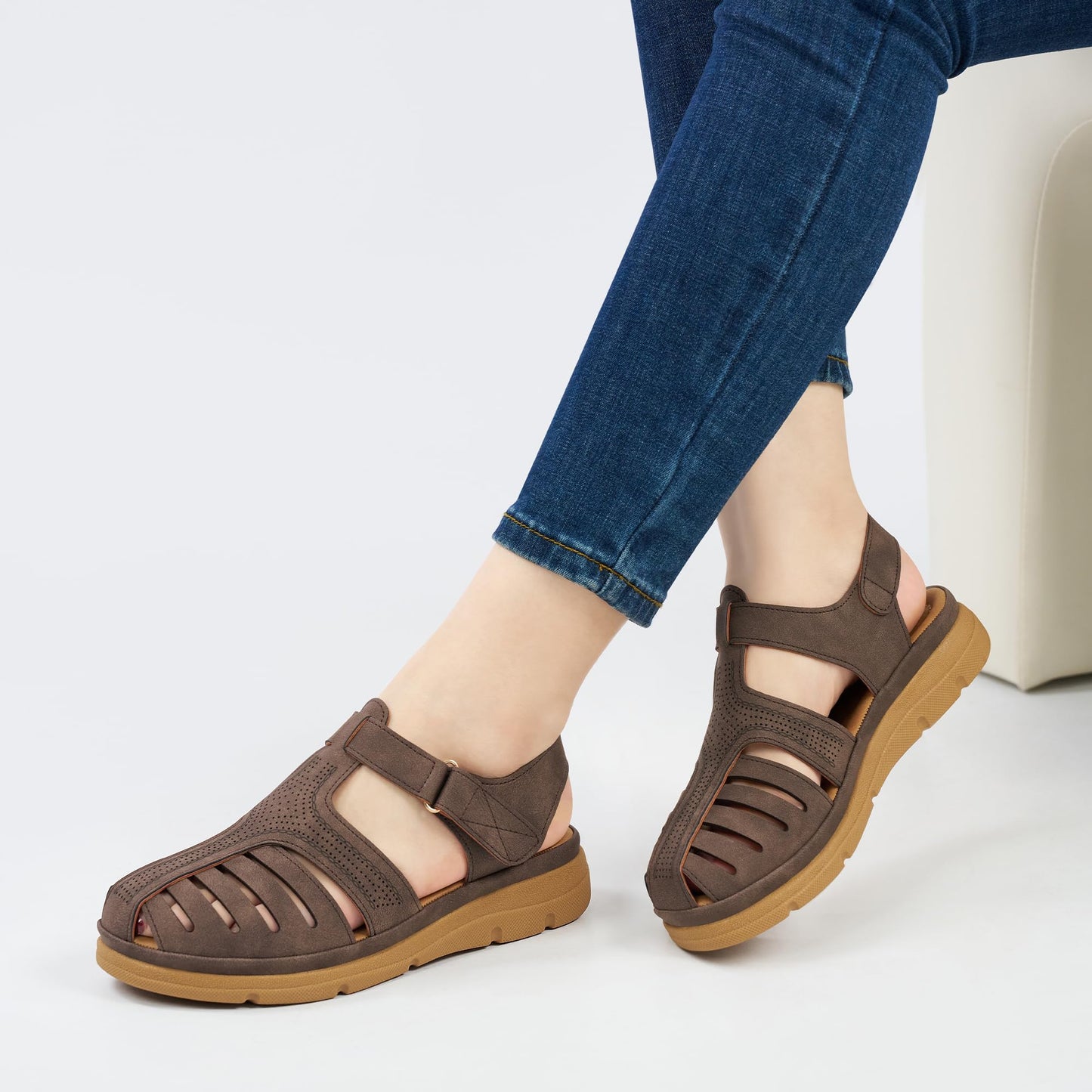 Womens Summer Flat Sandals: Comfortable Closed Toe Dressy Flats Sandals Ankle Strap Casual Outdoor Fisherman Walking Sandal