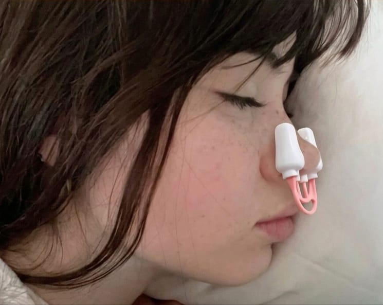 Corrector de puente nasal